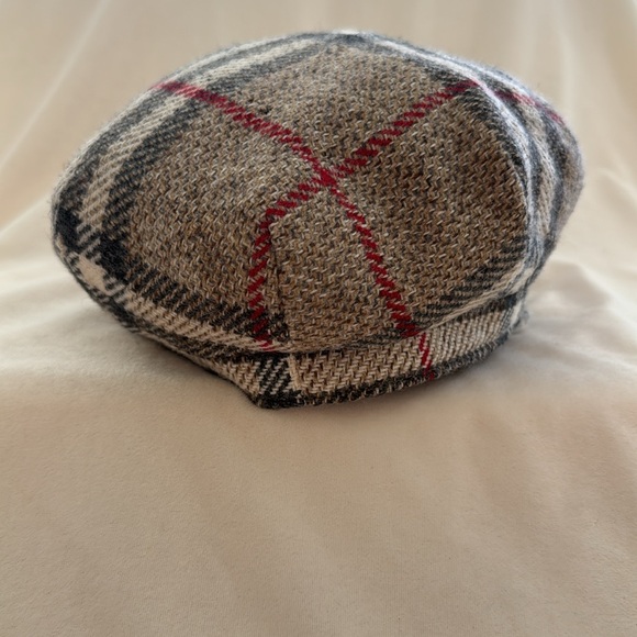Burberry Hat - Picture 4 of 10